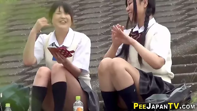 Japanski Teen, Pubertetlije Pissing