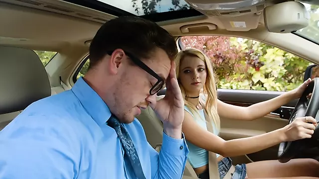 Riley Star bribes driving instructor with hardcore fuck