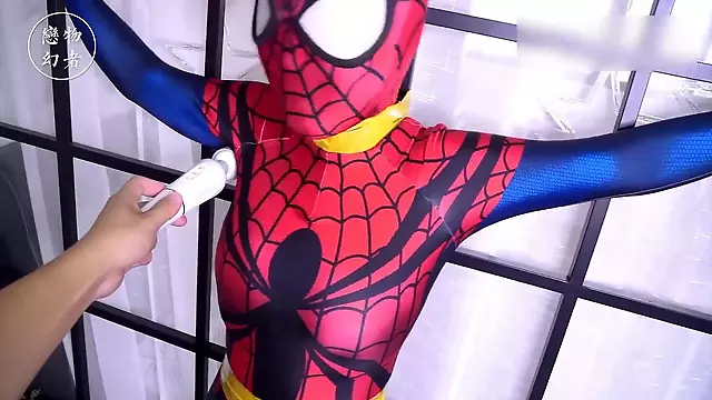 Spidergirl, tickle young