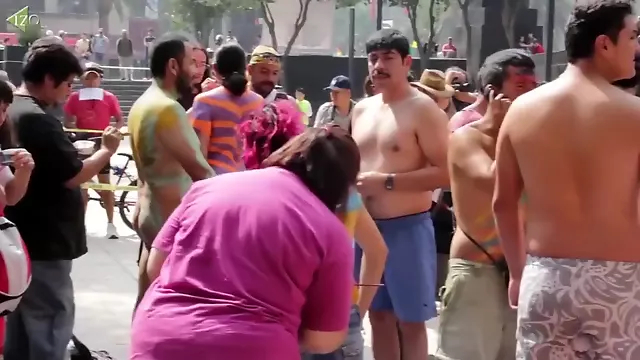 Mexikanisch, Nackt In Der Stadt, Öffentlich Nackt