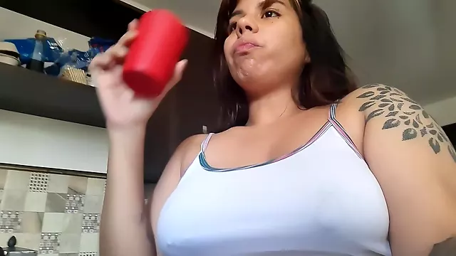 Pee Amateur Latin Girl Drinks Water Fills Her Bladder And Peeing On The Toilet