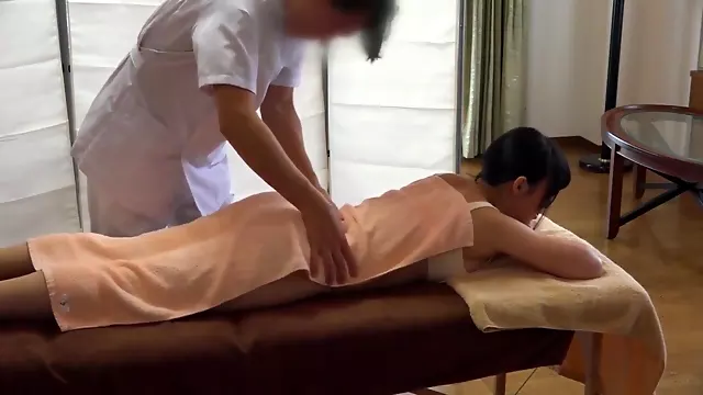 Behårede Store Bryster, Kone Med Store Bryster, Kone Hanrej, Behårede Japanere, Japansk Wife Massage
