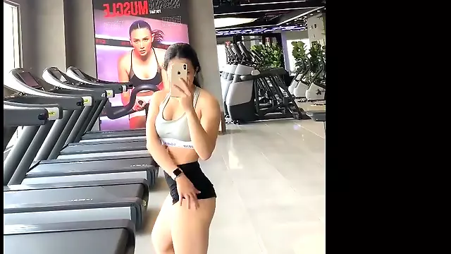 Vietnamese Gymmer Woman Call Ha Hoang