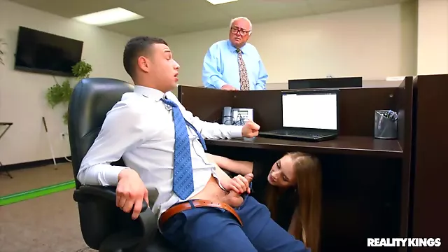 Skinny hottie seduces dude into fucking her office pussy
