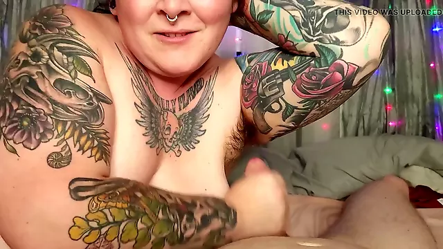 Inked cougar enjoys rubbing your cum into her hairy armpits